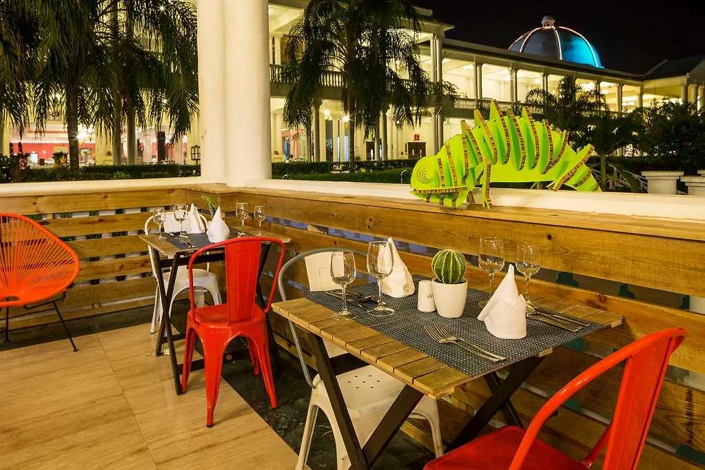 Hotel Grand Palladium Jamaica, All Inclusive Resort & Spa Montego Bay Jamajka